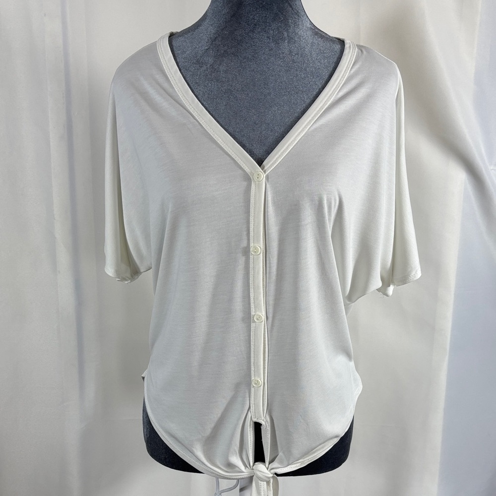 lavender field Cream Button-Front Tie-Hem V-Neck Top